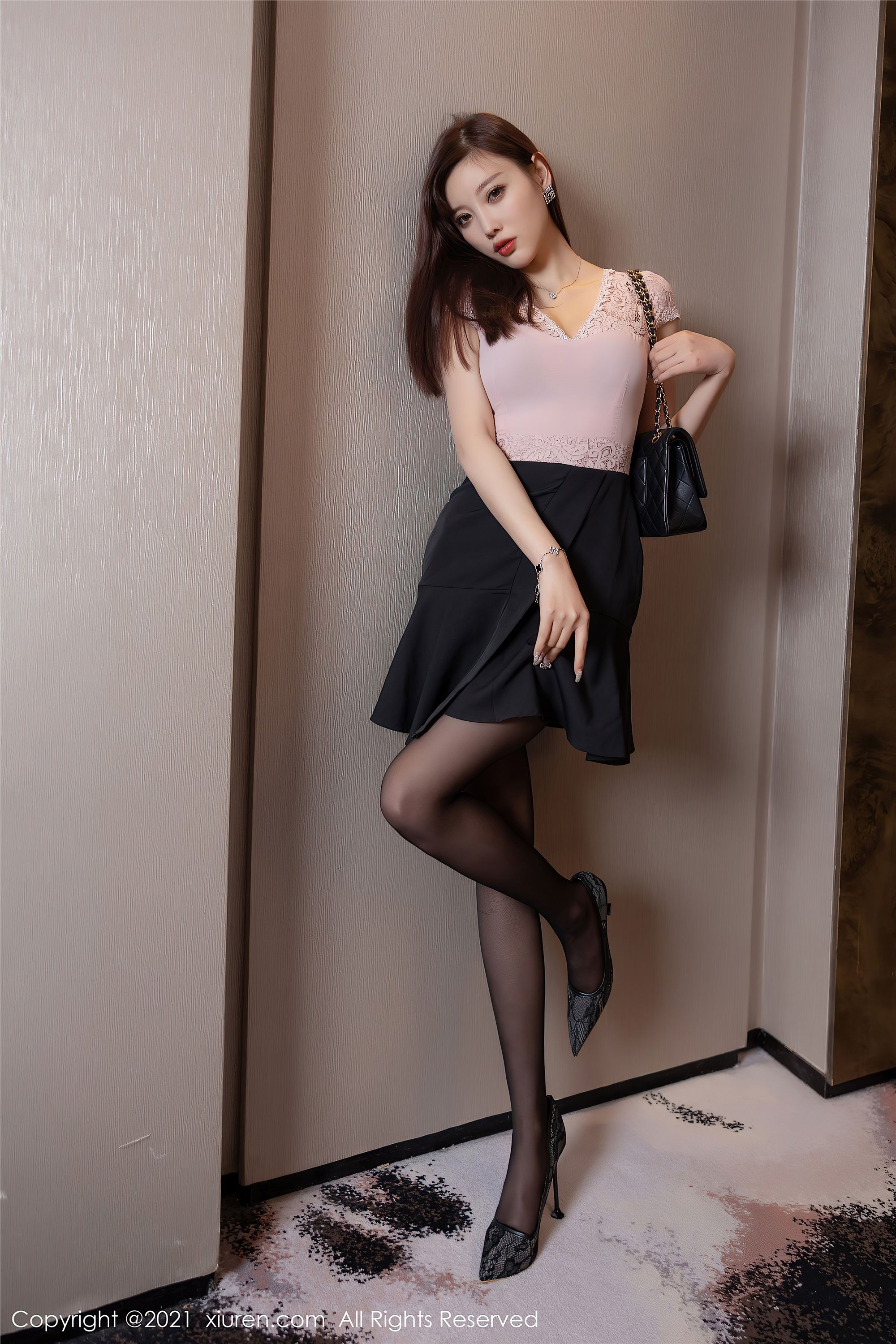 XiuRen秀人网  2021.04.13 No.3299 杨晨晨sugar